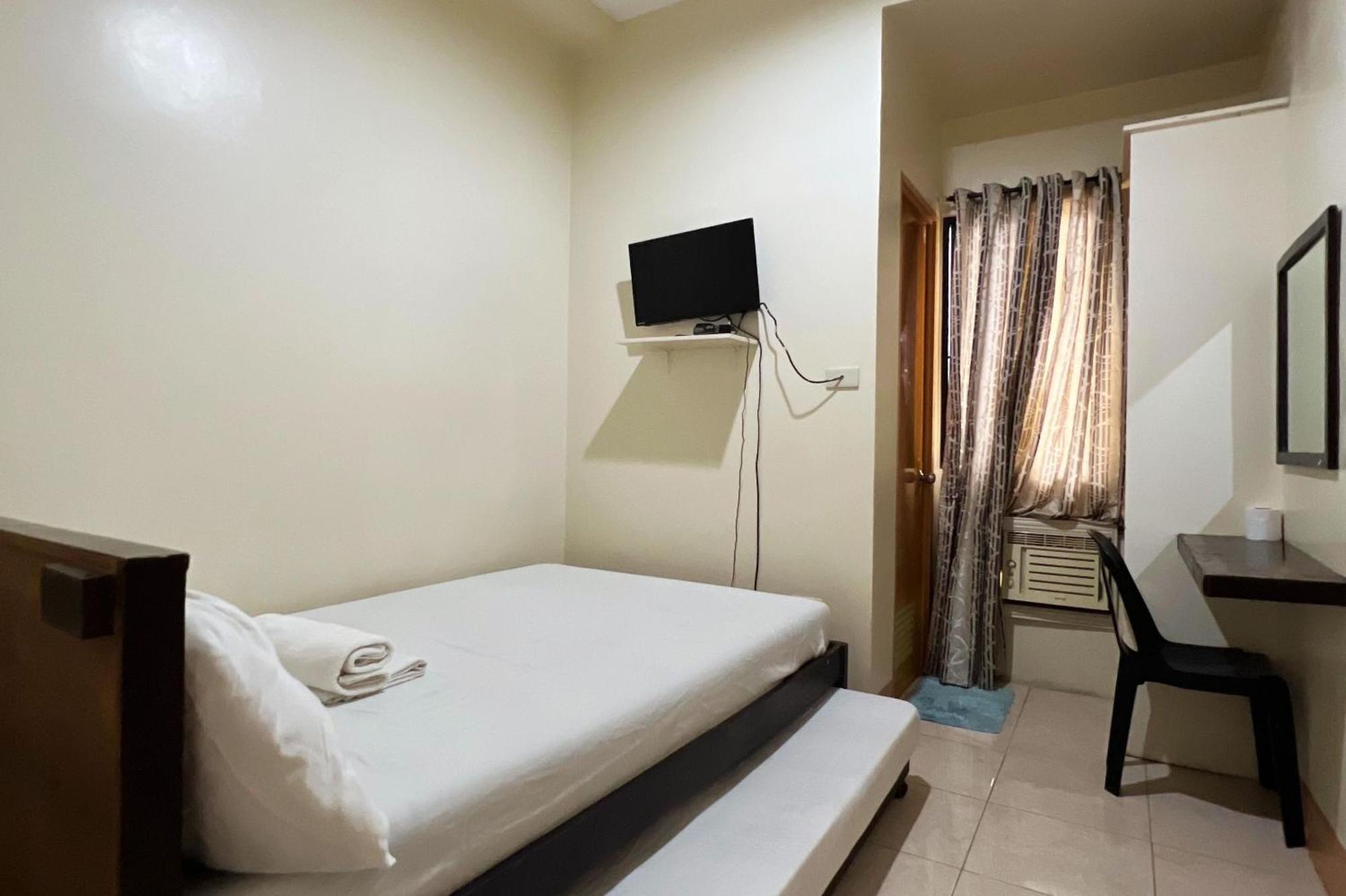 Sta Rosa Inn Iloilo Powered By Cocotel Pokój zdjęcie