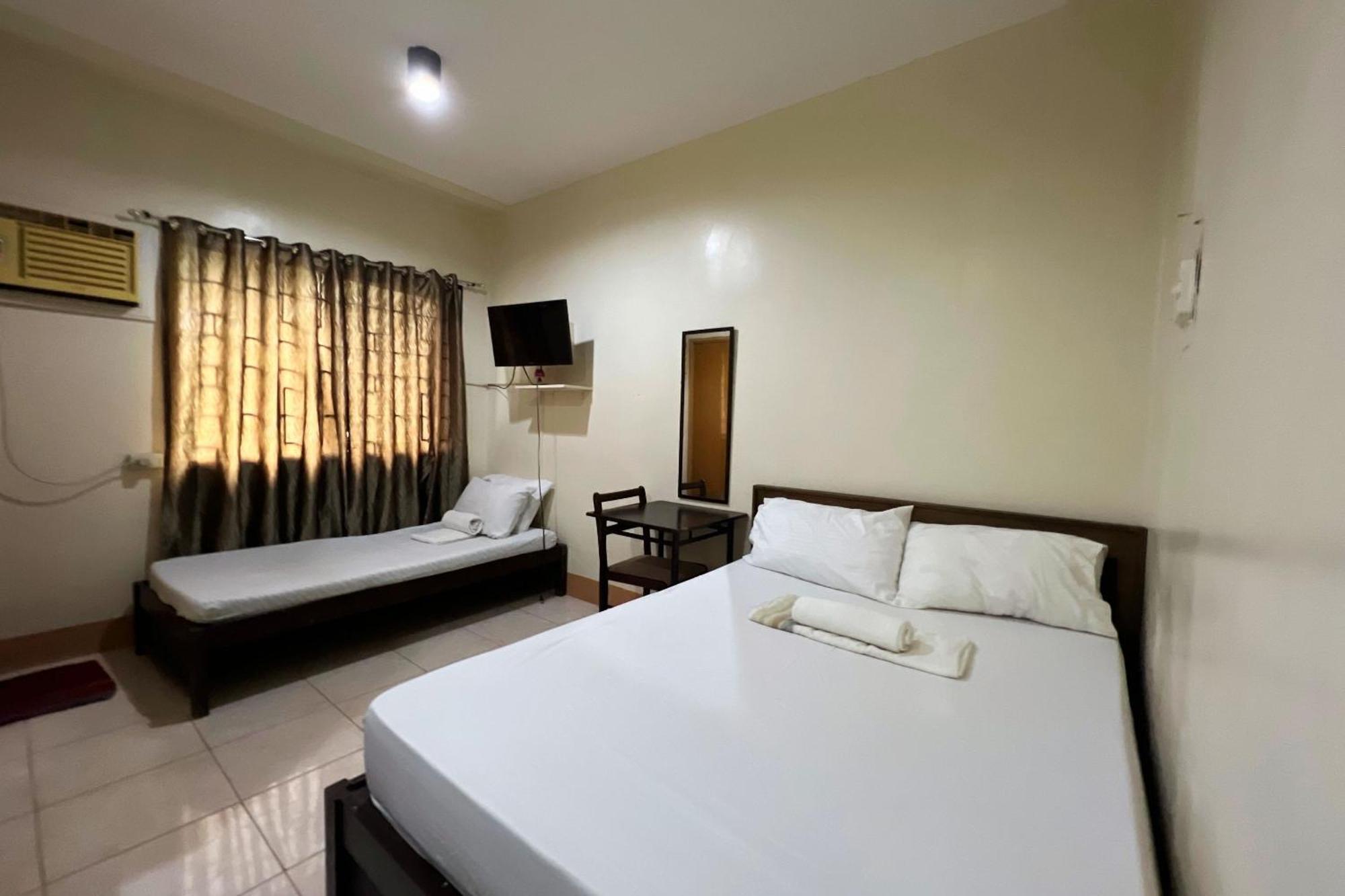 Sta Rosa Inn Iloilo Powered By Cocotel Pokój zdjęcie